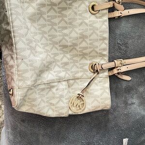 Michael Kors Beige Patterned Shoulder Bag